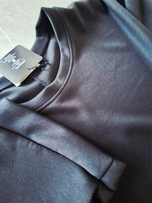 BLACK Ultimate Oversized Tee